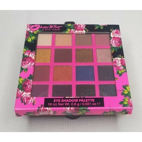 Betsey Johnson Other - Luv By Betsey Johnson Eye Shadow Palette 100% Vegan NEW